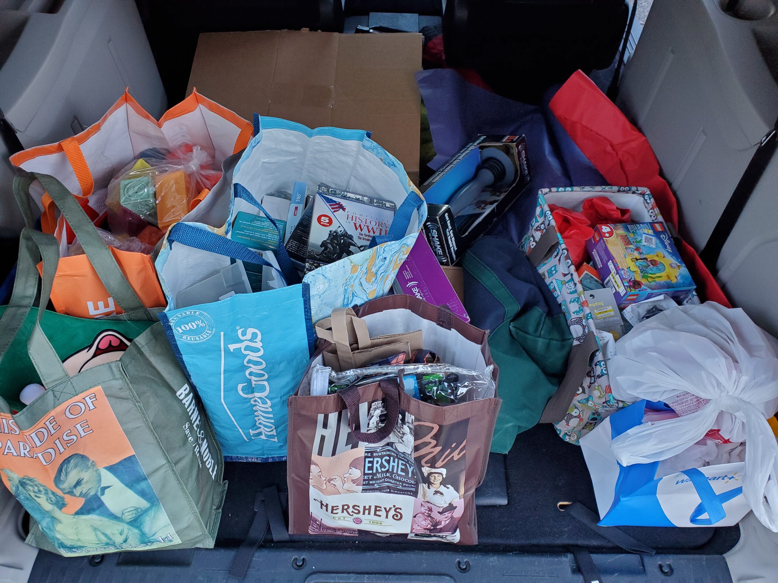 Read more about the article Thrift haul from a day in York and Lancaster, PA